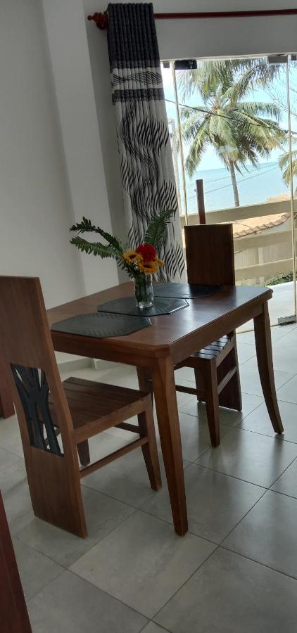 Amssler Beach Stay Kalutara Eksteriør bilde