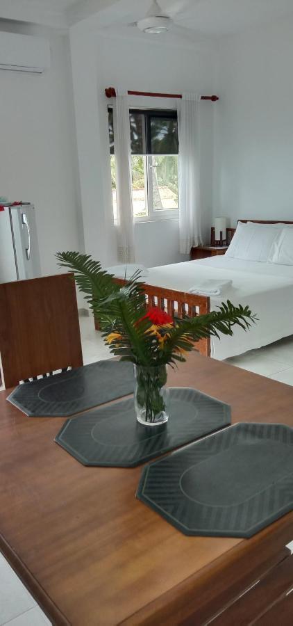 Amssler Beach Stay Kalutara Eksteriør bilde